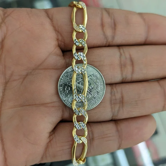 10kt Real Gold Figaro Diamond Cut Bracelet 8.1mm 8 Inch - Picture 9 of 11